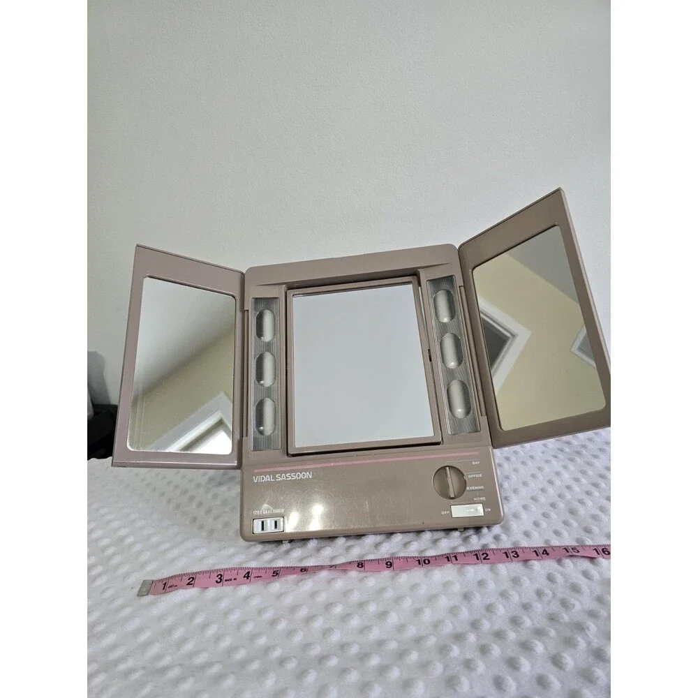 Vintage Vidal Sassoon Vanity Mirror Lighted 4-Way Makeup Magnifying Taupe Works